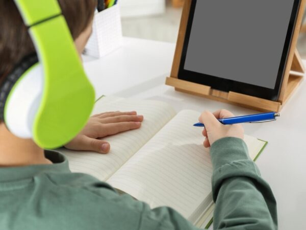 Edukacja przyszłości: Nowe technologie w pruszczańskich szkołach!