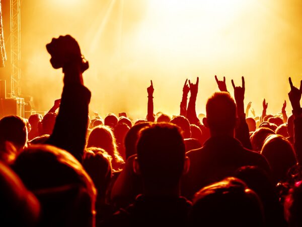 Rockowe hity lat 90. ożyły w Kolbudach
