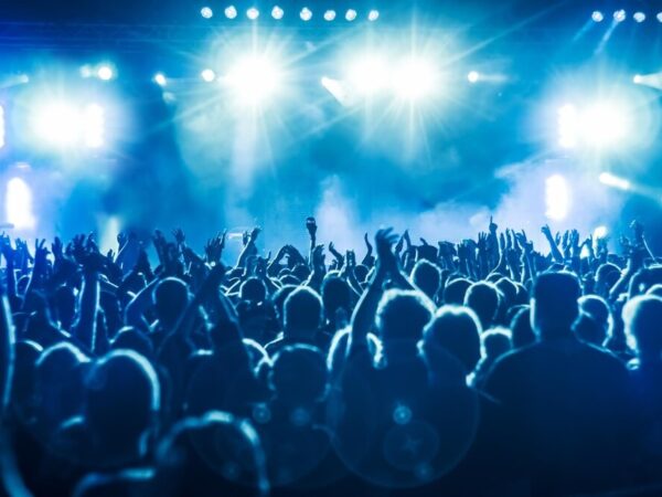 Muzyczne pożegnanie lata w Kolbudach: emocje i atrakcje dla każdego!