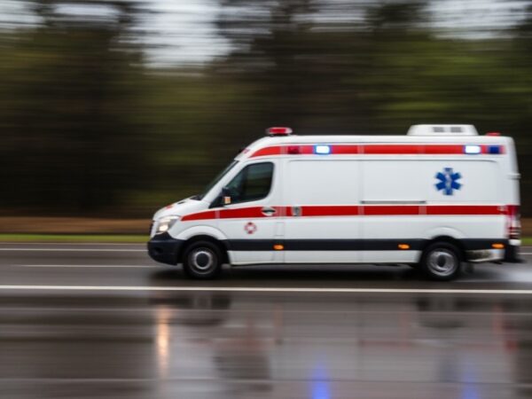 Strażnicy miejscy: Bohaterowie w codziennych kryzysach