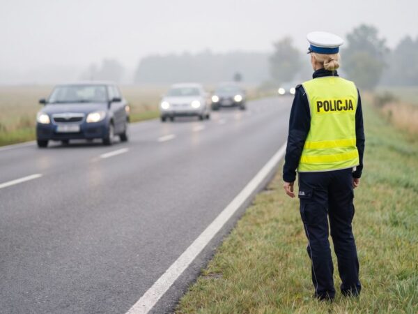 Czujność mieszkańców uratowała życie – pijany kierowca zatrzymany na ul. Hynka