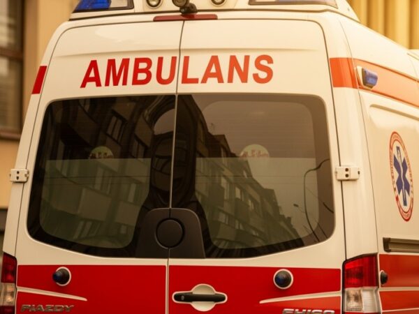 Seniorka w tarapatach: Policja ratuje 72-latkę na sopockim dworcu